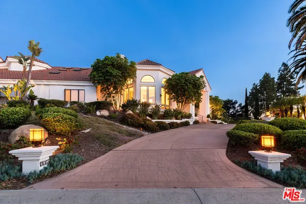 $4,220,000 | 13023 Aguamarina, San Diego, CA 92128