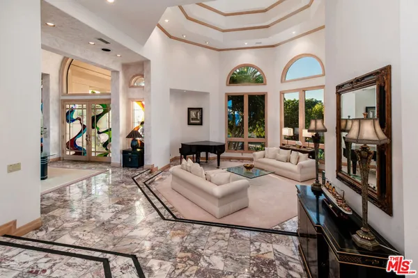 $4,220,000 | 13023 Aguamarina, San Diego, CA 92128