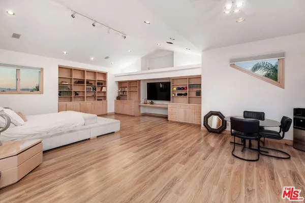 $4,220,000 | 13023 Aguamarina, San Diego, CA 92128