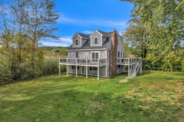 $1,203,500 | 35 Holbrook Avenue, Wellfleet, MA 02667