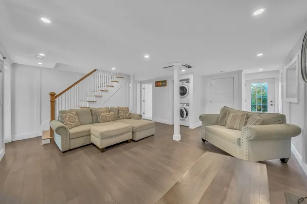 $1,199,000 | 35 Holbrook Avenue, Wellfleet, MA 02667