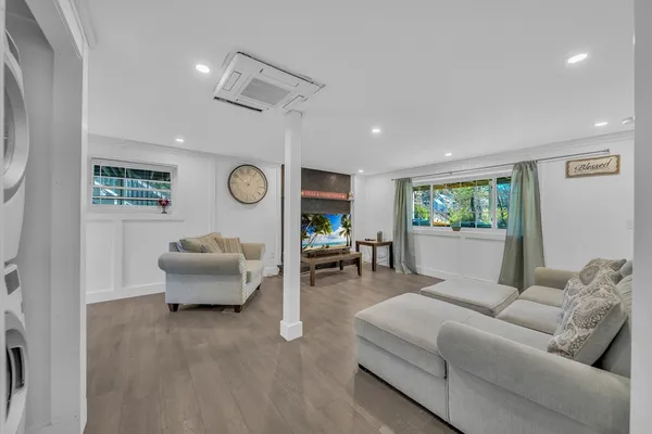 $1,199,000 | 35 Holbrook Avenue, Wellfleet, MA 02667