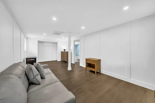 $1,199,000 | 35 Holbrook Avenue, Wellfleet, MA 02667