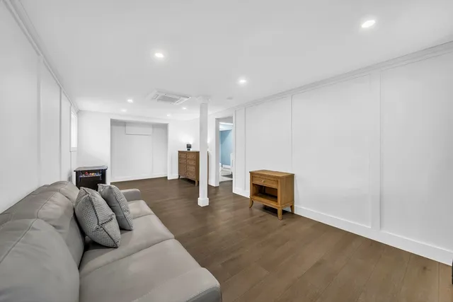 $1,203,500 | 35 Holbrook Avenue, Wellfleet, MA 02667