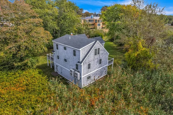 $1,199,000 | 35 Holbrook Avenue, Wellfleet, MA 02667