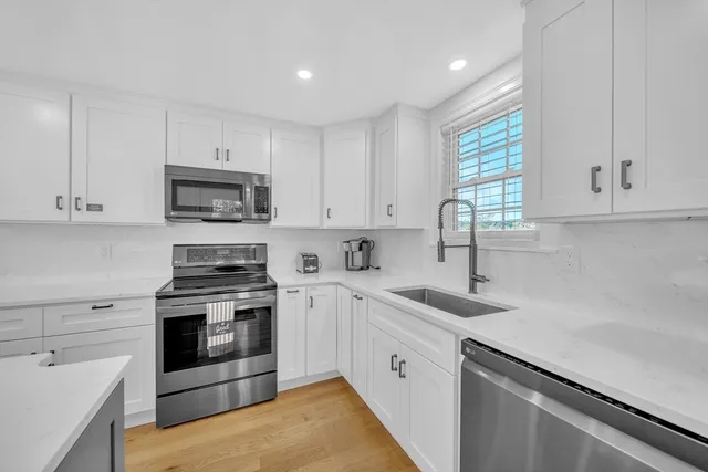 $1,203,500 | 35 Holbrook Avenue, Wellfleet, MA 02667