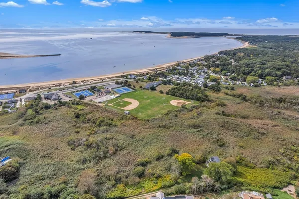 $1,199,000 | 35 Holbrook Avenue, Wellfleet, MA 02667