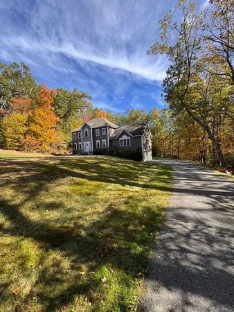 $879,900 | 680 Reservoir Street, Holden, MA 01520