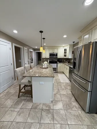$879,900 | 680 Reservoir Street, Holden, MA 01520