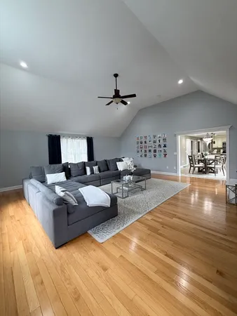 $879,900 | 680 Reservoir Street, Holden, MA 01520