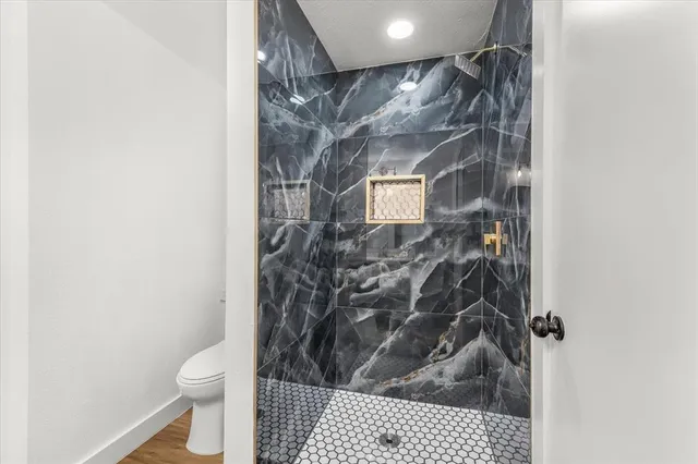 $269,000 | 5107 Clubview Drive, Dallas, TX 75232