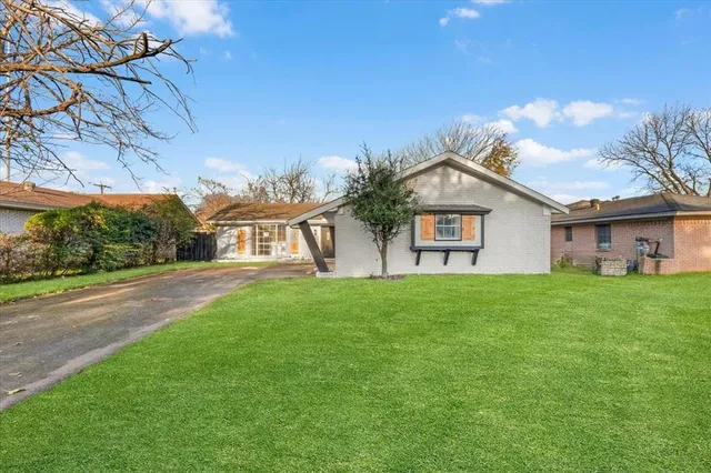 $269,000 | 5107 Clubview Drive, Dallas, TX 75232