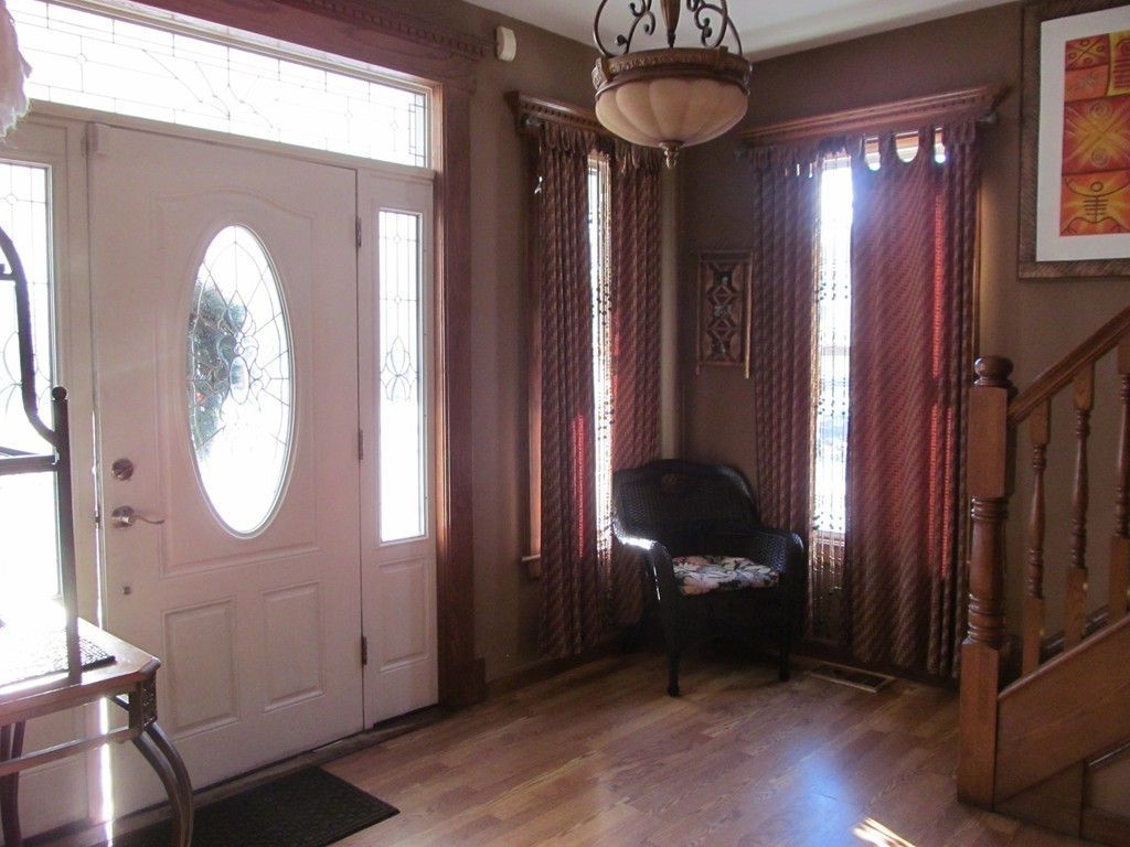 75 Harvard Street Springfield, MA 01109 - Photo 3 of 29 Gallery Image 3