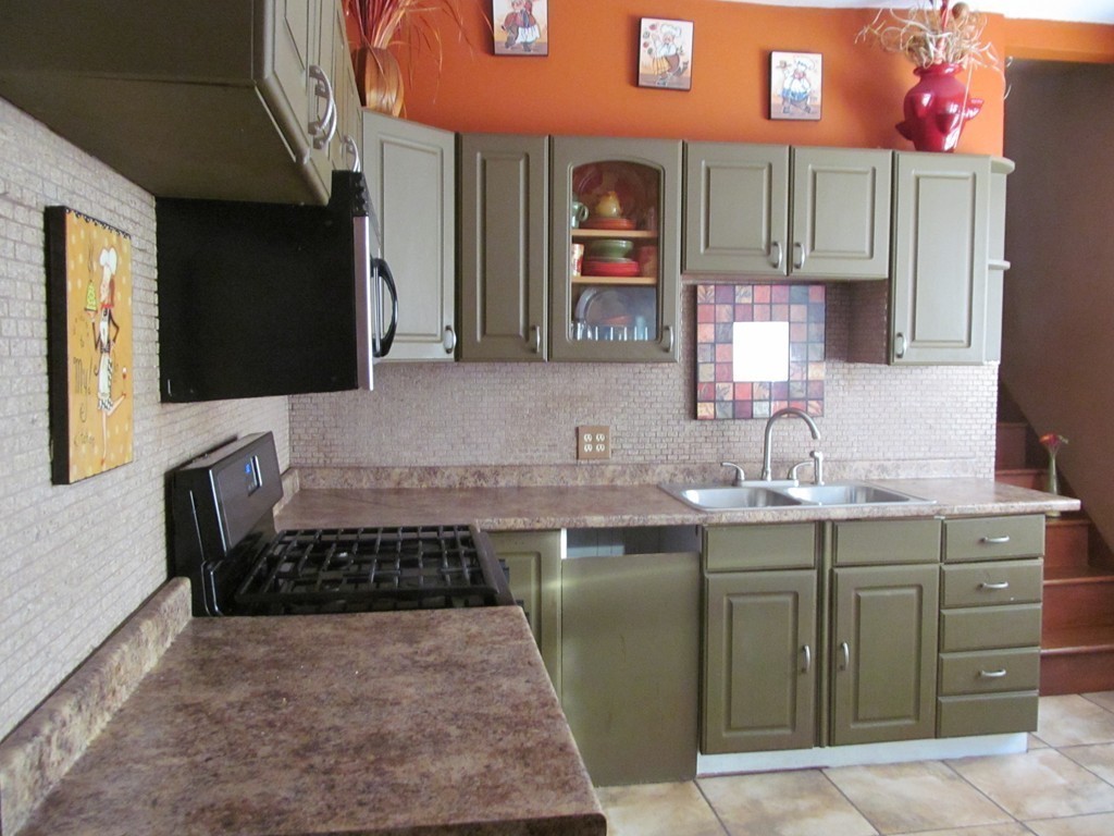 75 Harvard Street Springfield, MA 01109 - Photo 10 of 29 Gallery Image 10