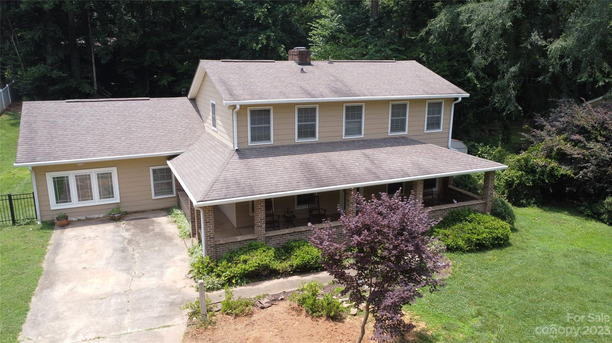 7009 Rothmore Street Charlotte, NC 28215 - Photo 4 of 38 Gallery Image 4
