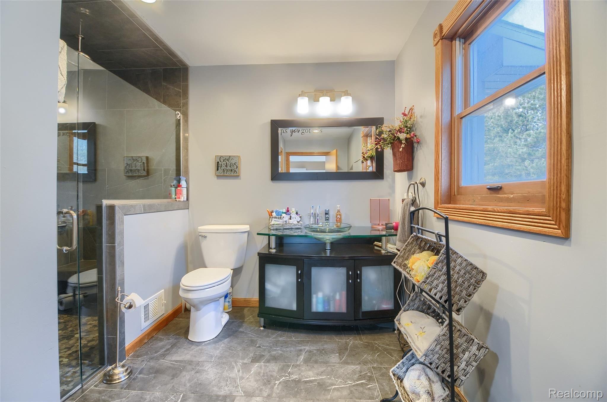 3937 Williams Road Columbiaville, MI 48421 - Photo 9 of 65 DSC_3797-HDR(5).jpg