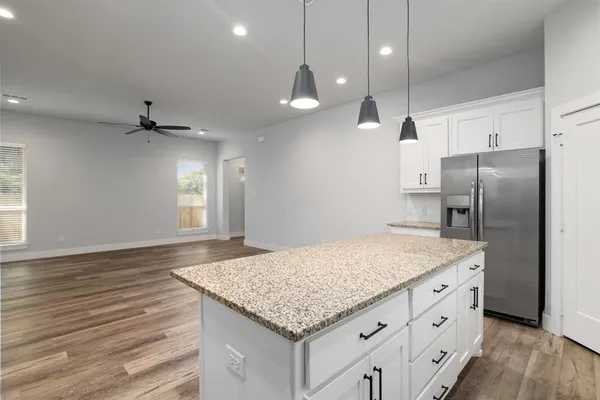 $2,475 | 400 Leuty Avenue, Justin, TX 76247