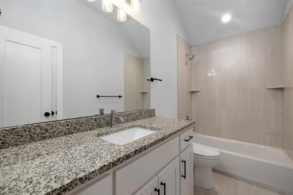 $2,475 | 400 Leuty Avenue, Justin, TX 76247
