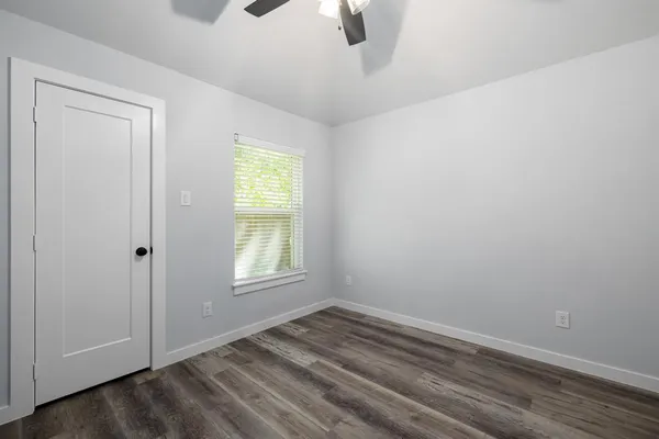 $2,475 | 400 Leuty Avenue, Justin, TX 76247