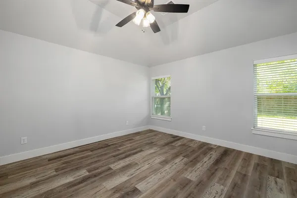 $2,475 | 400 Leuty Avenue, Justin, TX 76247