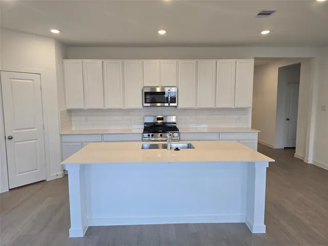 $326,990 | 8214 Opal Pond Drive, Angleton, TX 77515