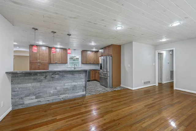 $395,975 | 212 Lenwood Drive, Summerville, SC 29485