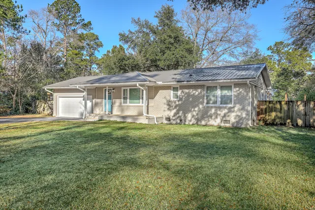 $395,975 | 212 Lenwood Drive, Summerville, SC 29485