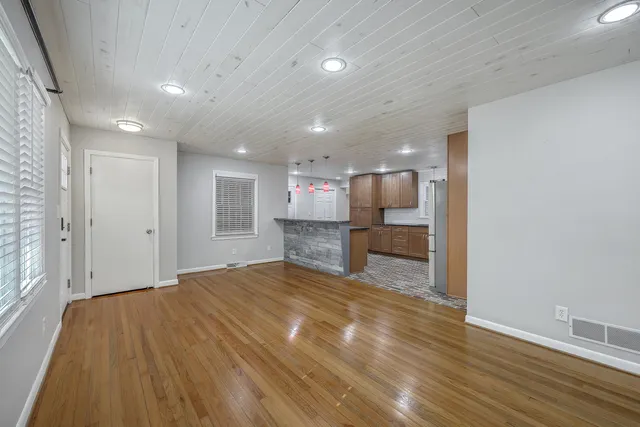 $395,975 | 212 Lenwood Drive, Summerville, SC 29485