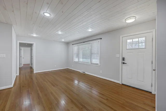 $395,975 | 212 Lenwood Drive, Summerville, SC 29485