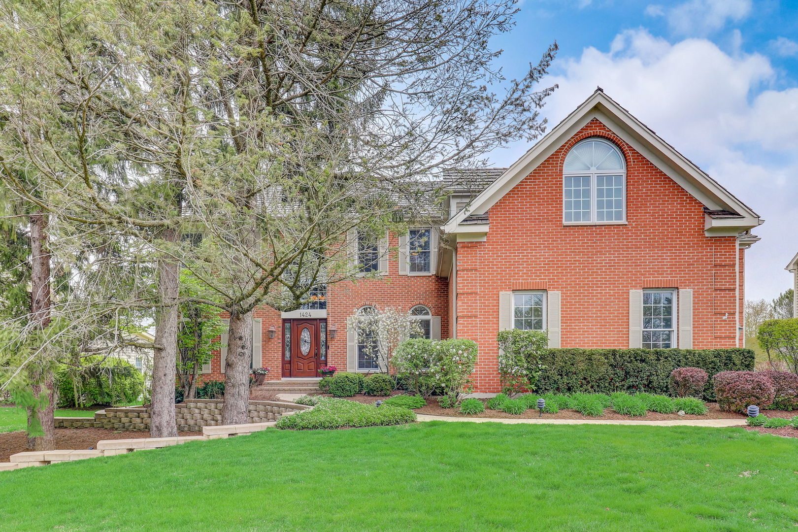 1424 Braxton Road Libertyville, IL 60048 - Photo 1 of 77 Gallery Image 1
