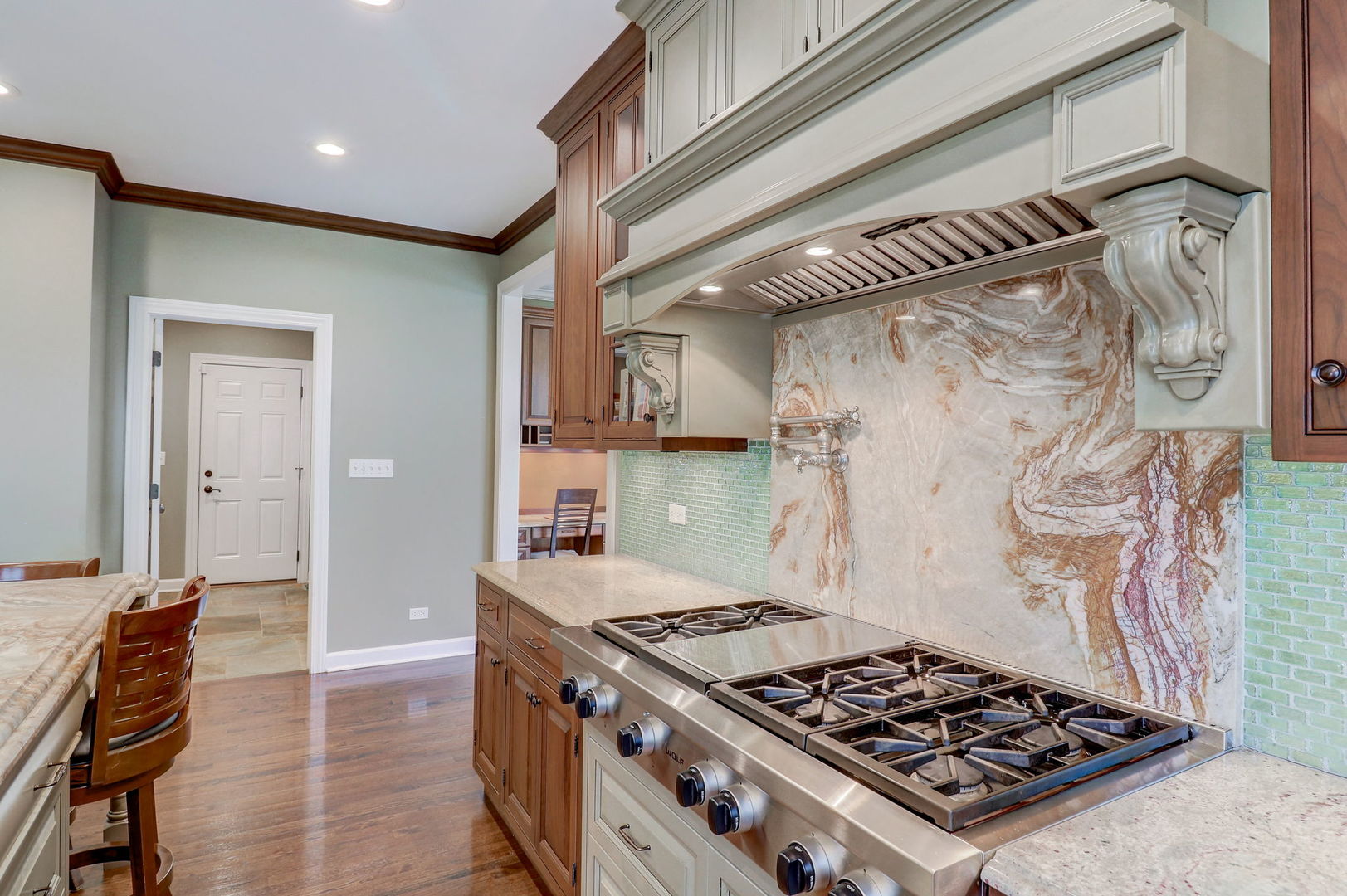 1424 Braxton Road Libertyville, IL 60048 - Photo 16 of 77 Gallery Image 16