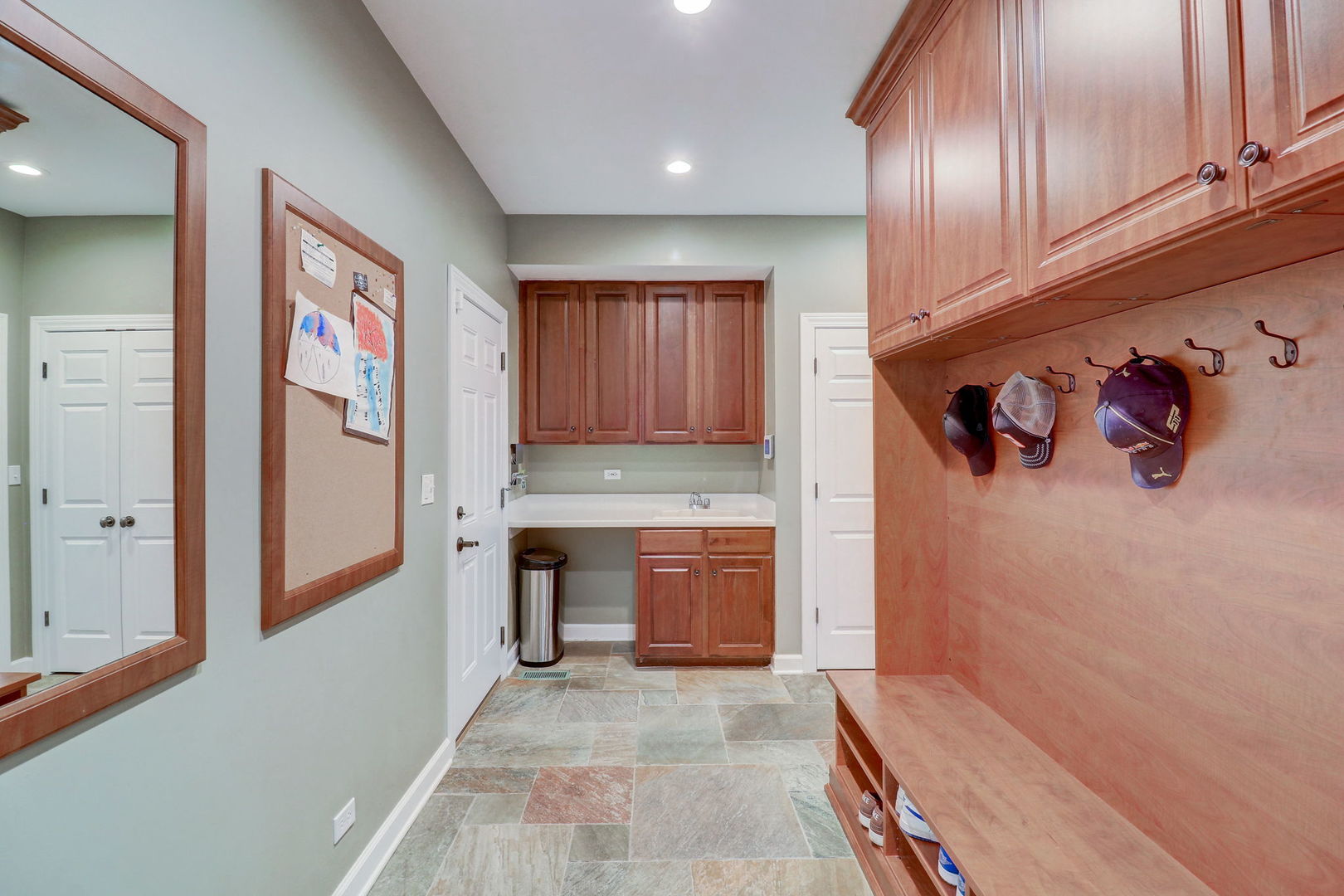 1424 Braxton Road Libertyville, IL 60048 - Photo 27 of 77 Gallery Image 27
