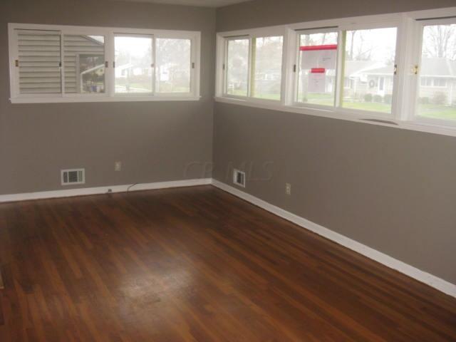 2900 Templeton Road Columbus, OH 43209 - Photo 3 of 6