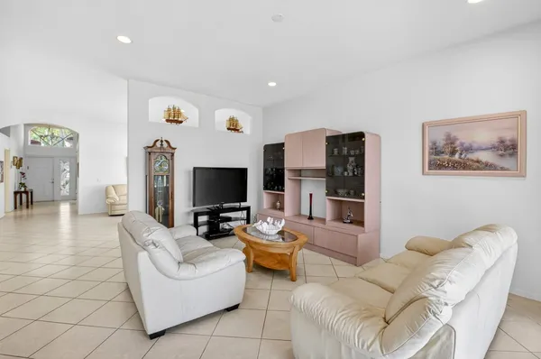 $585,000 | 13738 Plaza Mayor Drive, Delray Beach, FL 33446