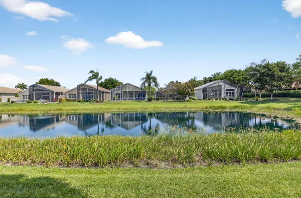 $585,000 | 13738 Plaza Mayor Drive, Delray Beach, FL 33446