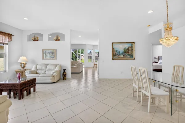 $585,000 | 13738 Plaza Mayor Drive, Delray Beach, FL 33446