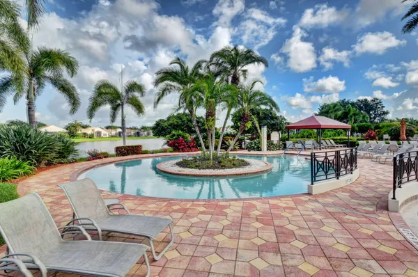 $585,000 | 13738 Plaza Mayor Drive, Delray Beach, FL 33446