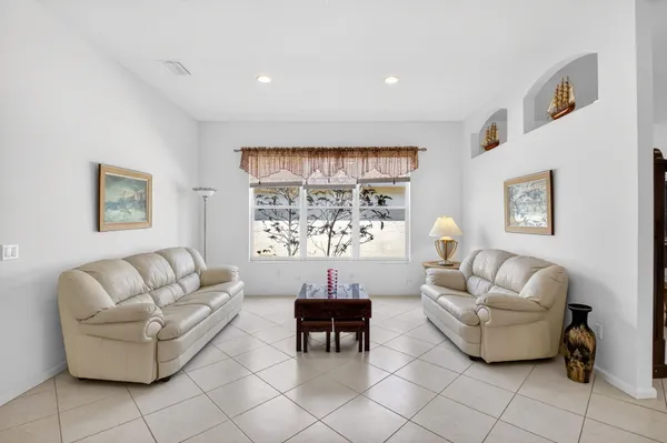 $585,000 | 13738 Plaza Mayor Drive, Delray Beach, FL 33446