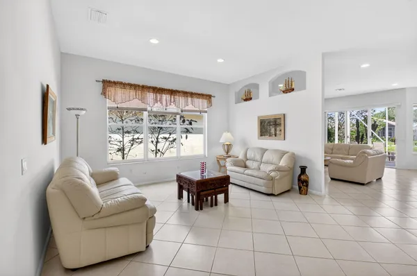 $585,000 | 13738 Plaza Mayor Drive, Delray Beach, FL 33446