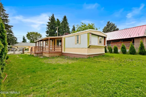 $148,000 | 1106 Burns Avenue, Tieton, WA 98947