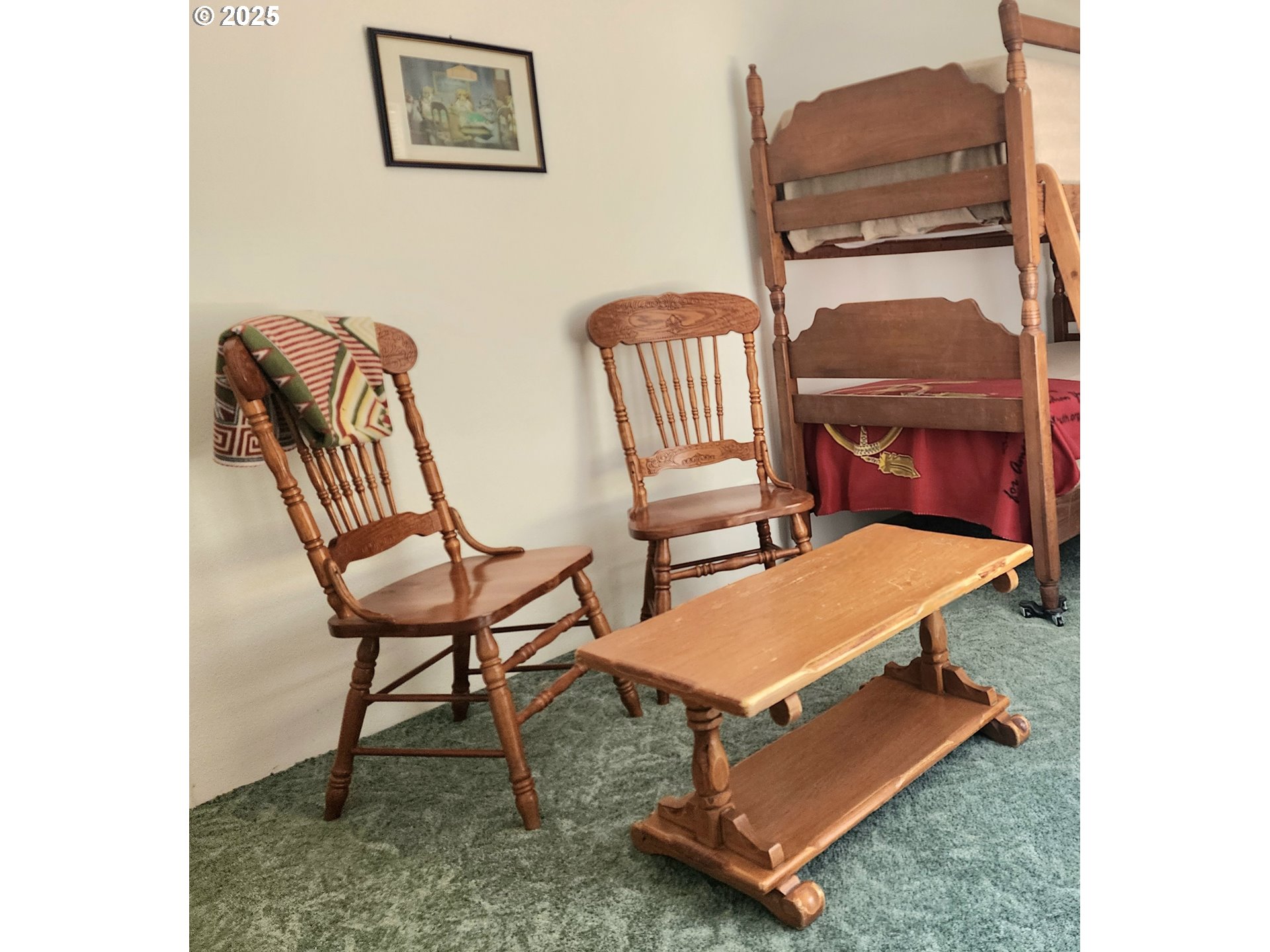 2647 South Tenmile Lakeside, OR 97449 - Photo 30 of 47 a room with chairs and a table