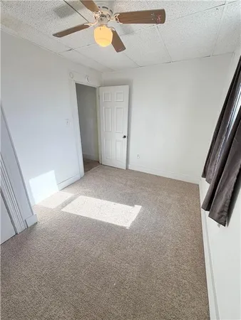 $1,075 | 433 New York Avenue, Unit FRONT, Rochester, PA 15074