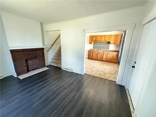 $1,075 | 433 New York Avenue, Unit FRONT, Rochester, PA 15074