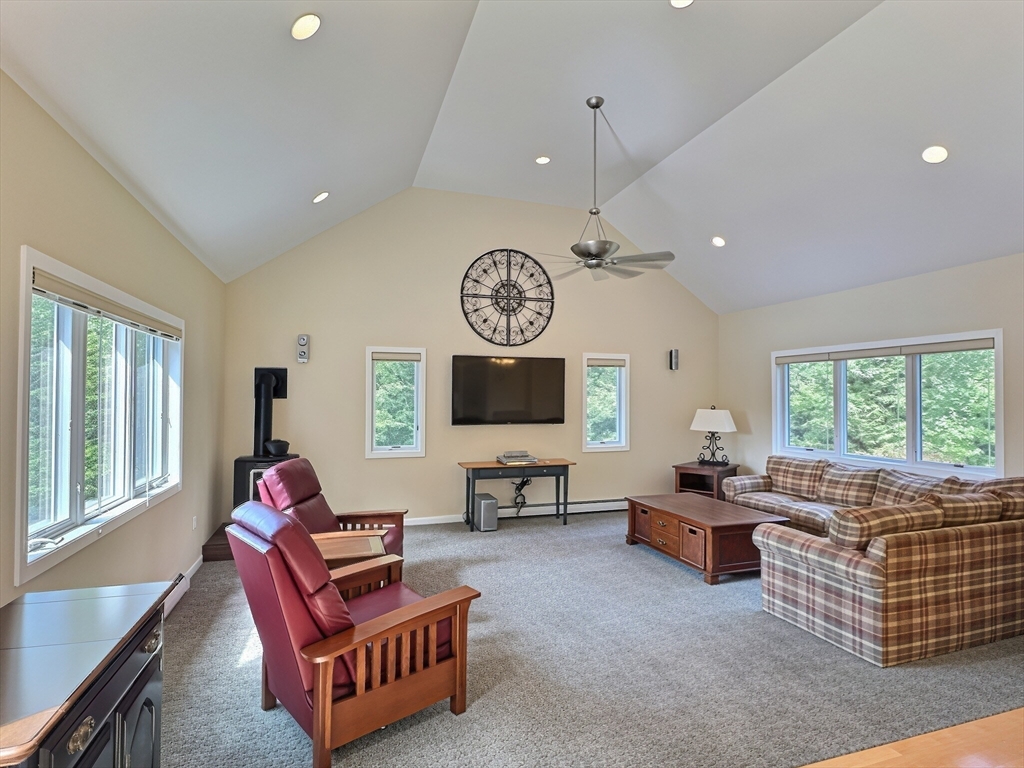 36 Bluefield Road Ashburnham, MA 01430 - Photo 9 of 38 Gallery Image 9