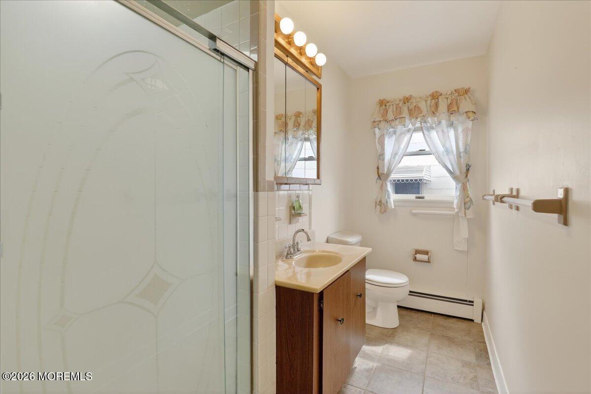38 Fairfield Road Toms River, NJ 08757 - Photo 31 of 48 31-Primary Bathroom