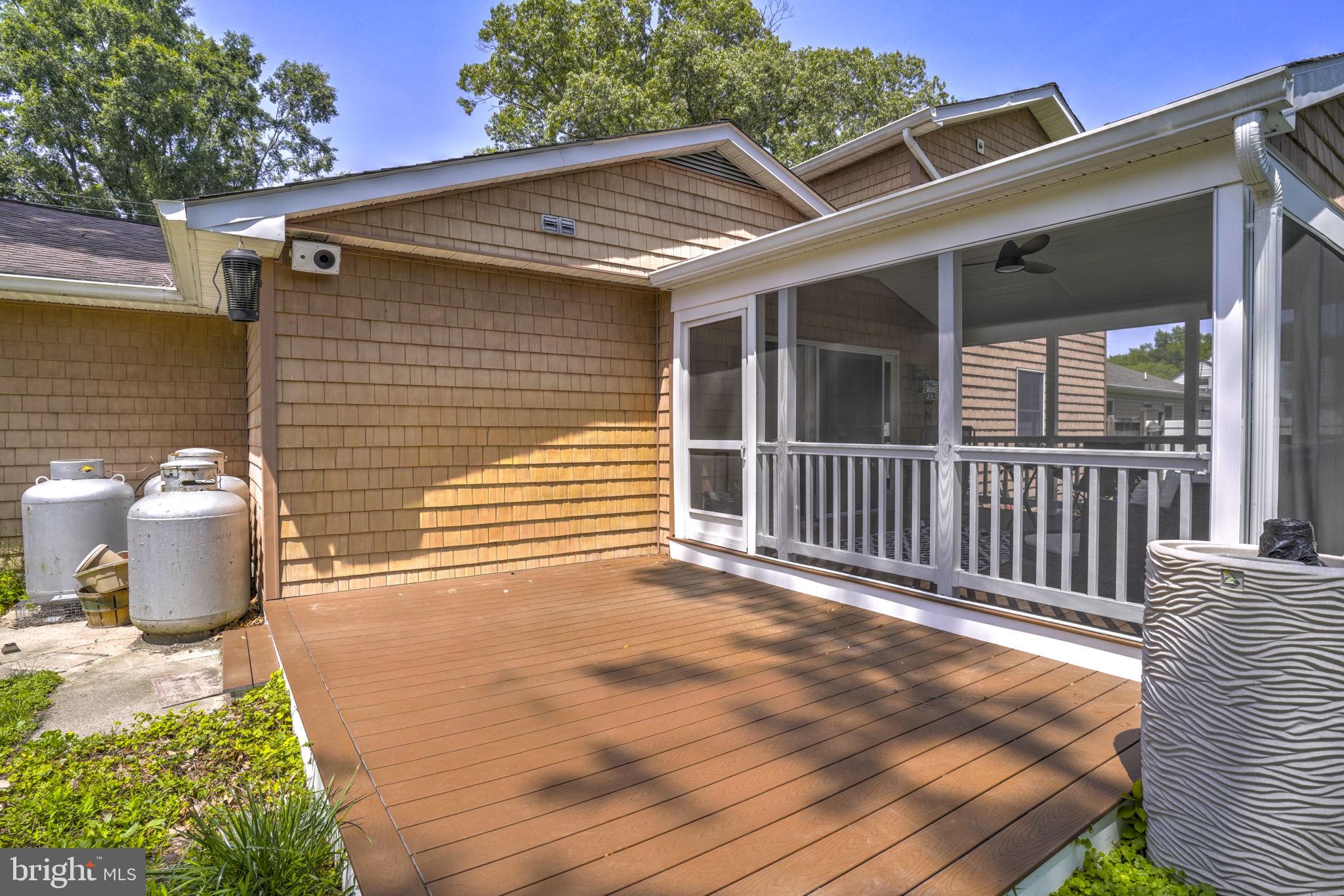 1161 Steamboat Road Shady Side, MD 20764 - Photo 26 of 37 Rear deck
