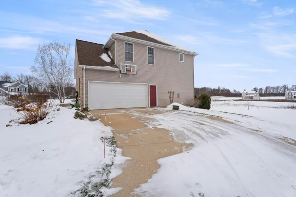 $640,000 | 5994 Vrana Drive, Berrien Springs, MI 49103