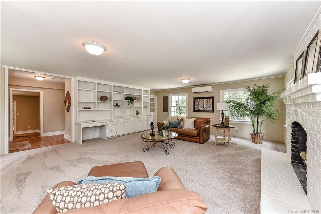711 Sandridge Road Charlotte, NC 28210 - Photo 12 of 24 Gallery Image 12