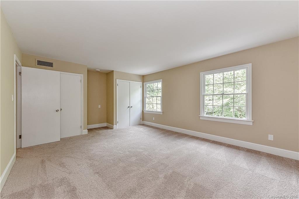 711 Sandridge Road Charlotte, NC 28210 - Photo 16 of 24 Gallery Image 16