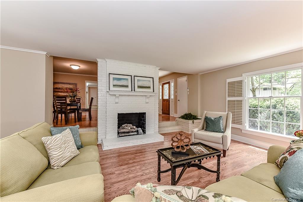 711 Sandridge Road Charlotte, NC 28210 - Photo 3 of 24 Gallery Image 3